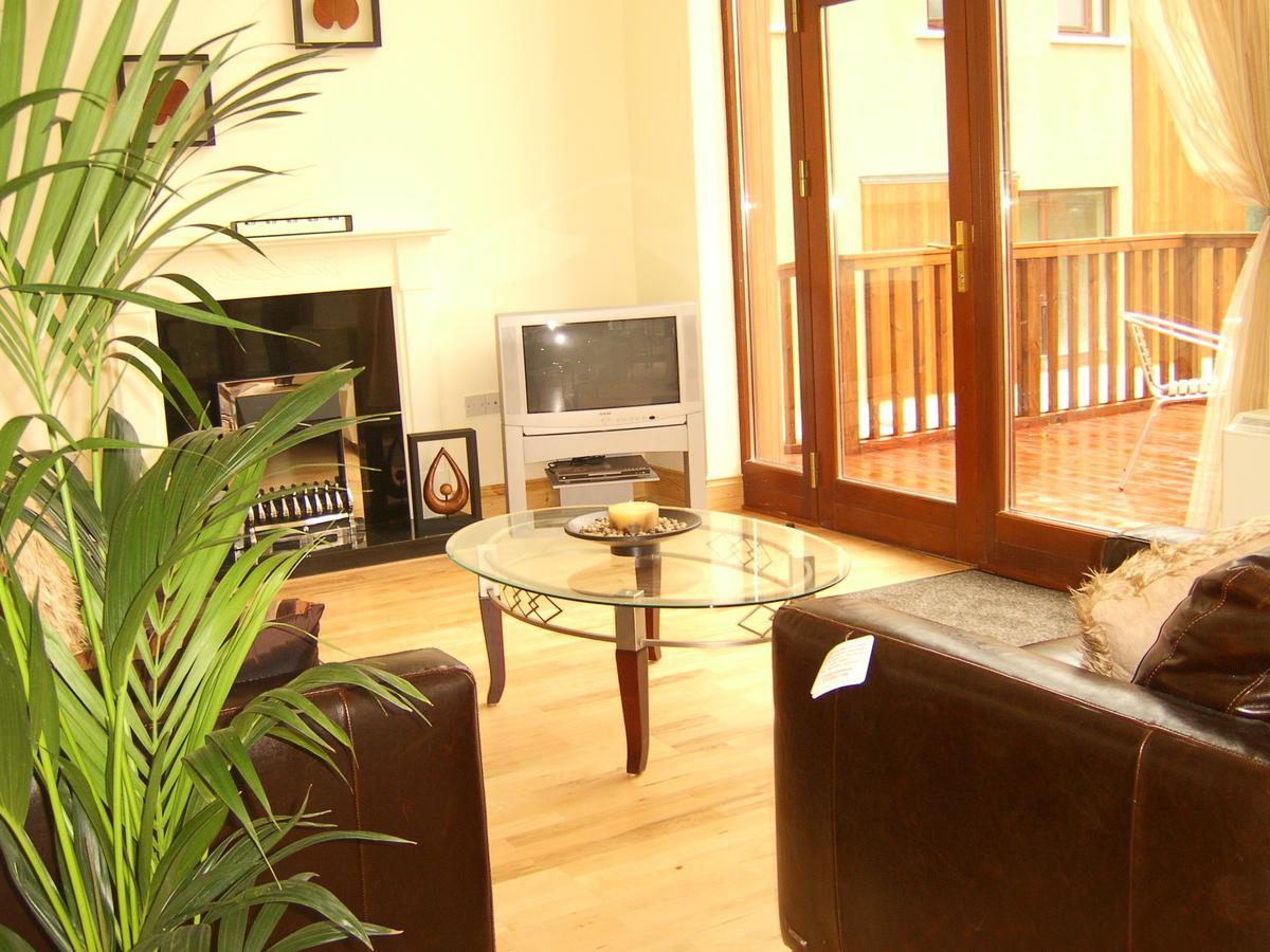 Castle Quay Villa Ballinadee Exterior photo